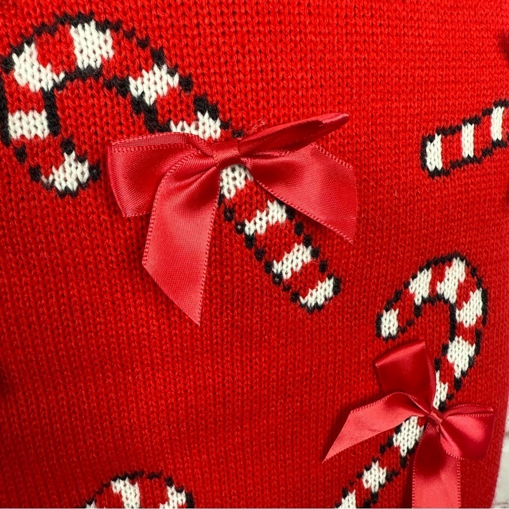 Christmas Red Knit Candy Cane Mini Skirt M Red Knit Red Bows Size Medium NWT - Picture 5 of 15